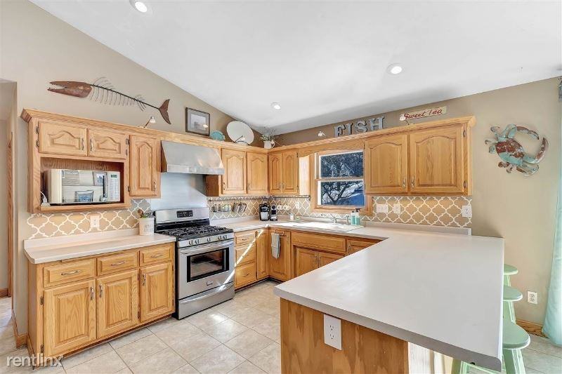 2655 Saint Ann Dr - Photo 2 of 15