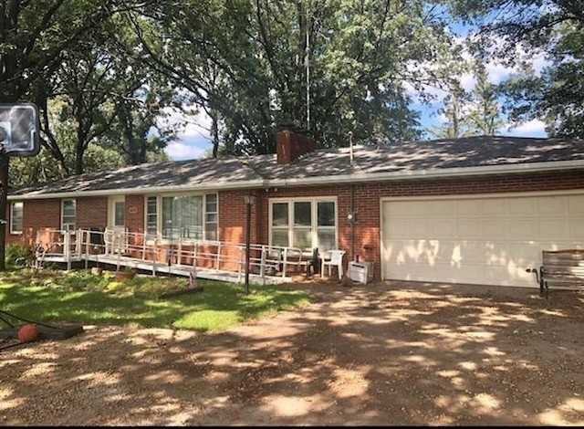 409 Heritage Dr - Photo 2 of 10