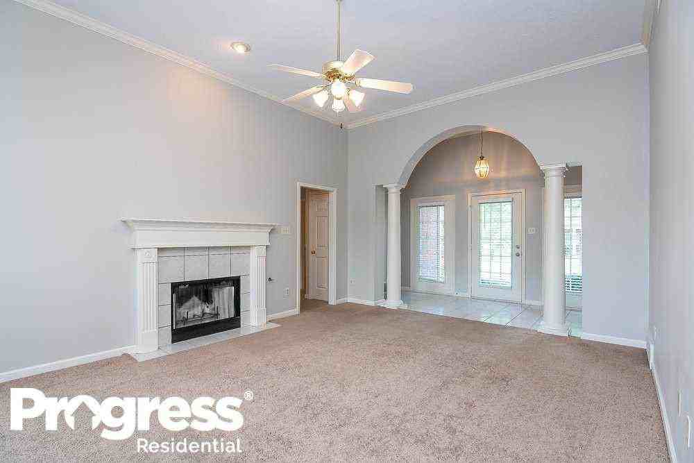 11785 Mcauley St - Photo 2 of 15