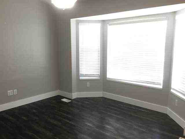 52 S 1660 W - Photo 3 of 20