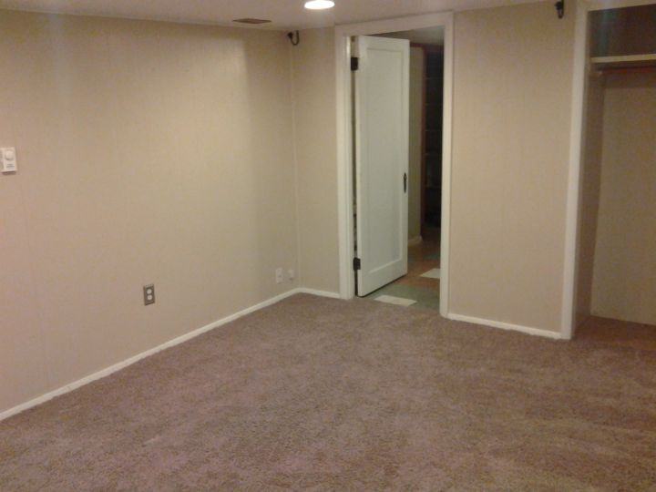 1039 1/2 N 25th St #1039 - Photo 3 of 4