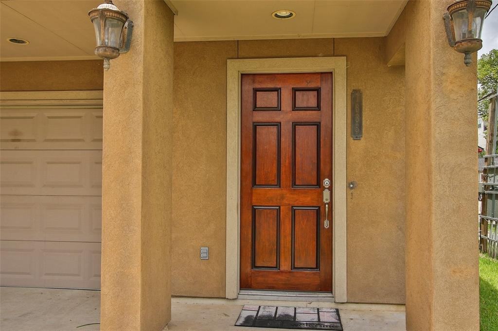 1635 Cohn St - Photo 3 of 29