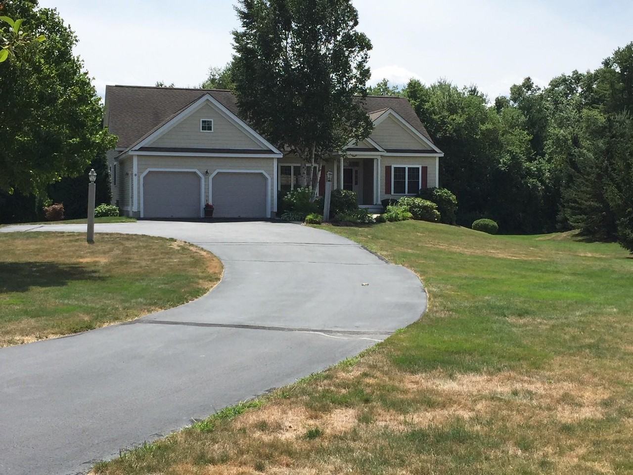 19 Cabot Ln - Photo 2 of 29