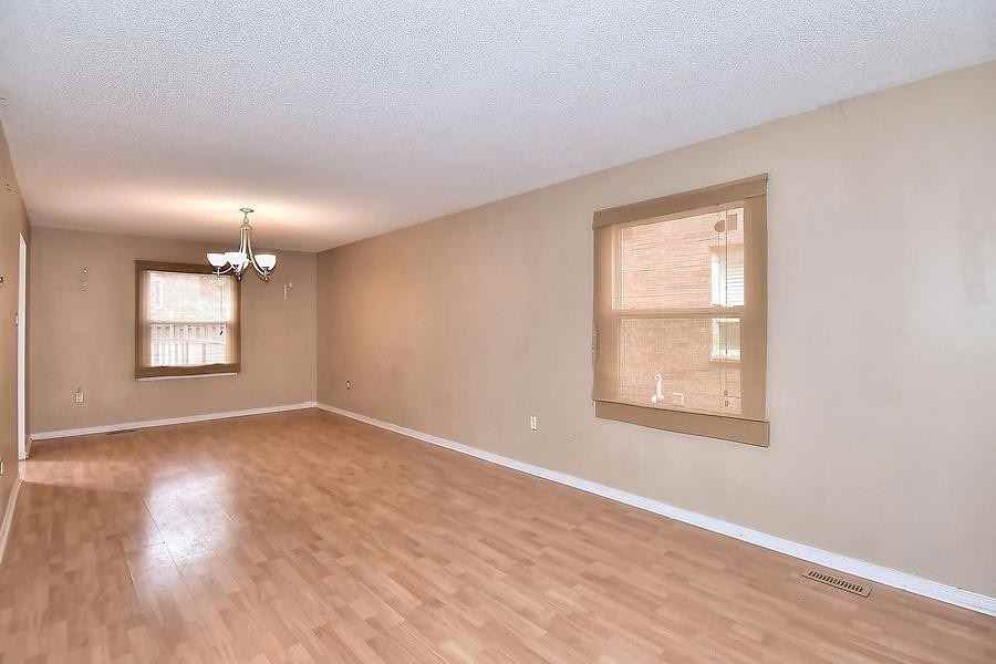 198 Bernard avenue - Photo 3 of 4