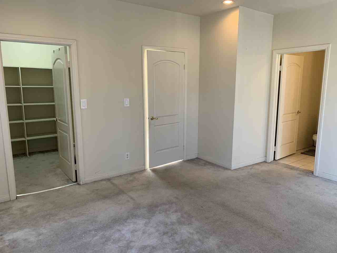 2436 Barry Avenue #4 - Photo 3 of 14