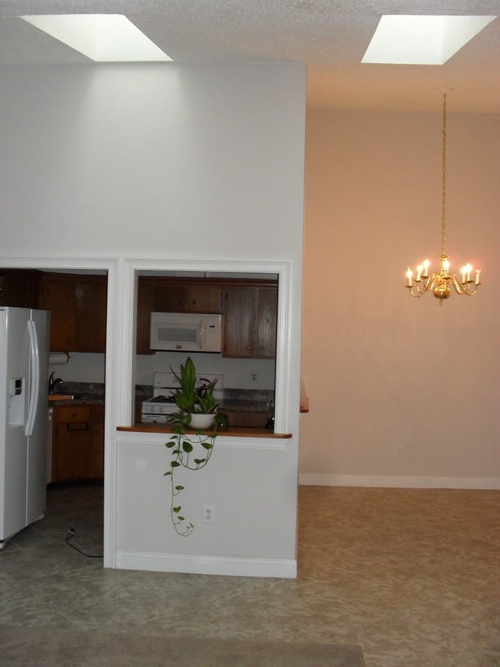 15 Taylor Dr - Photo 2 of 17