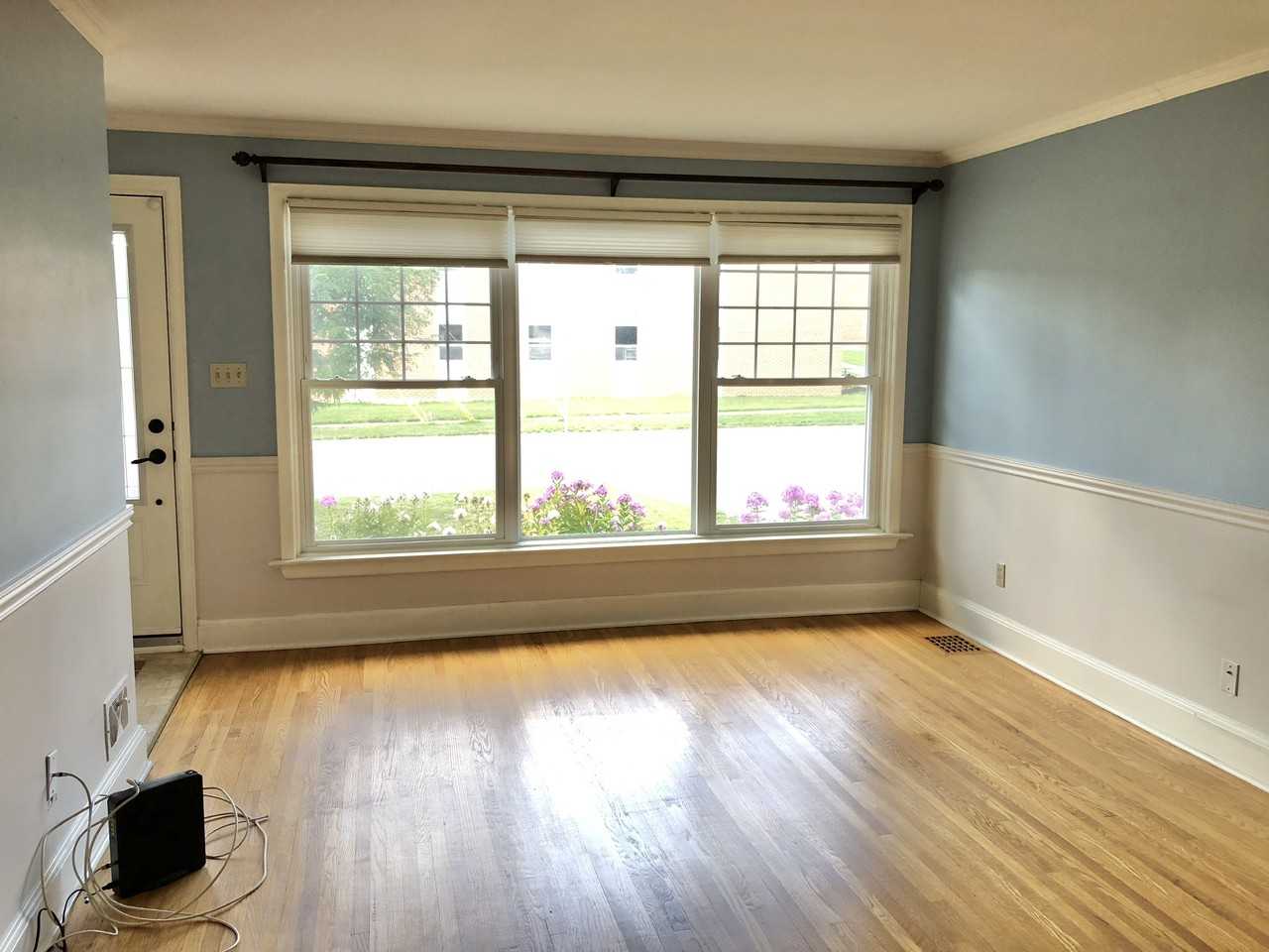 797 Argyle St - Photo 2 of 12