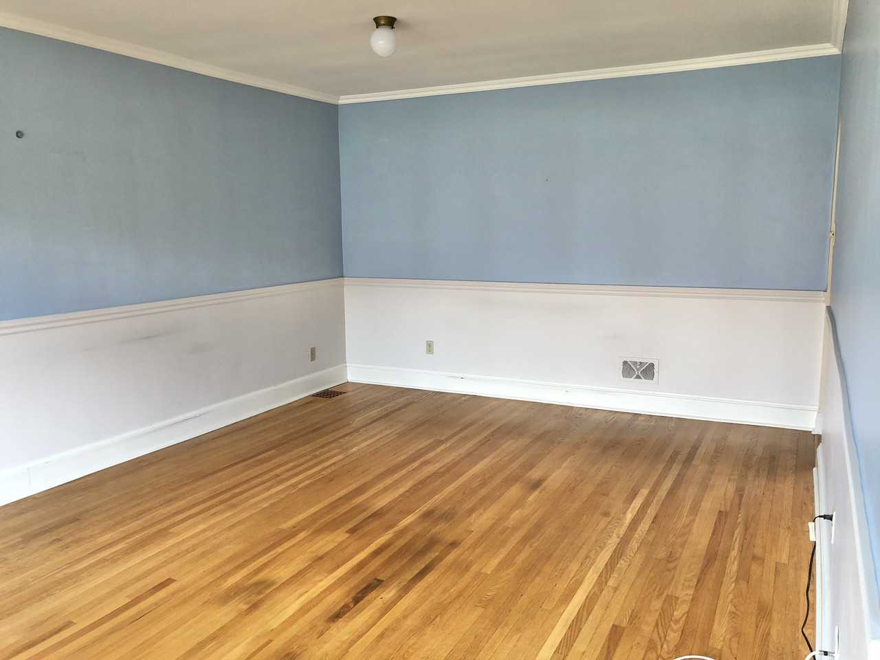 797 Argyle St - Photo 3 of 12