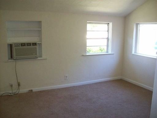 1203 NE 7th Pl - Photo 2 of 23