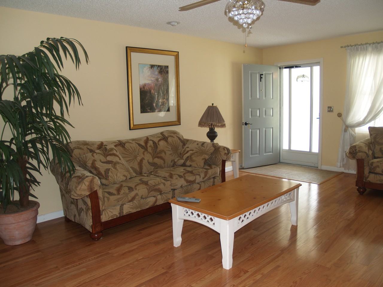 8665 SW 94 St - Photo 2 of 3