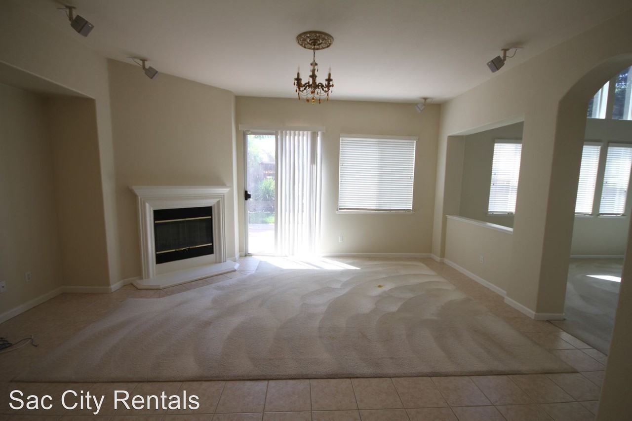 9808 Burrowing Owl Way - Photo 2 of 16