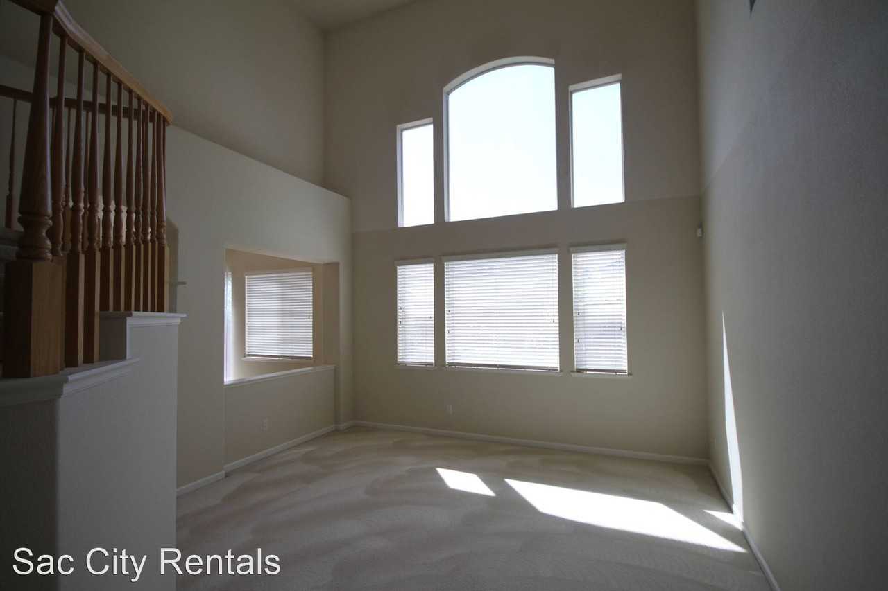 9808 Burrowing Owl Way - Photo 3 of 16