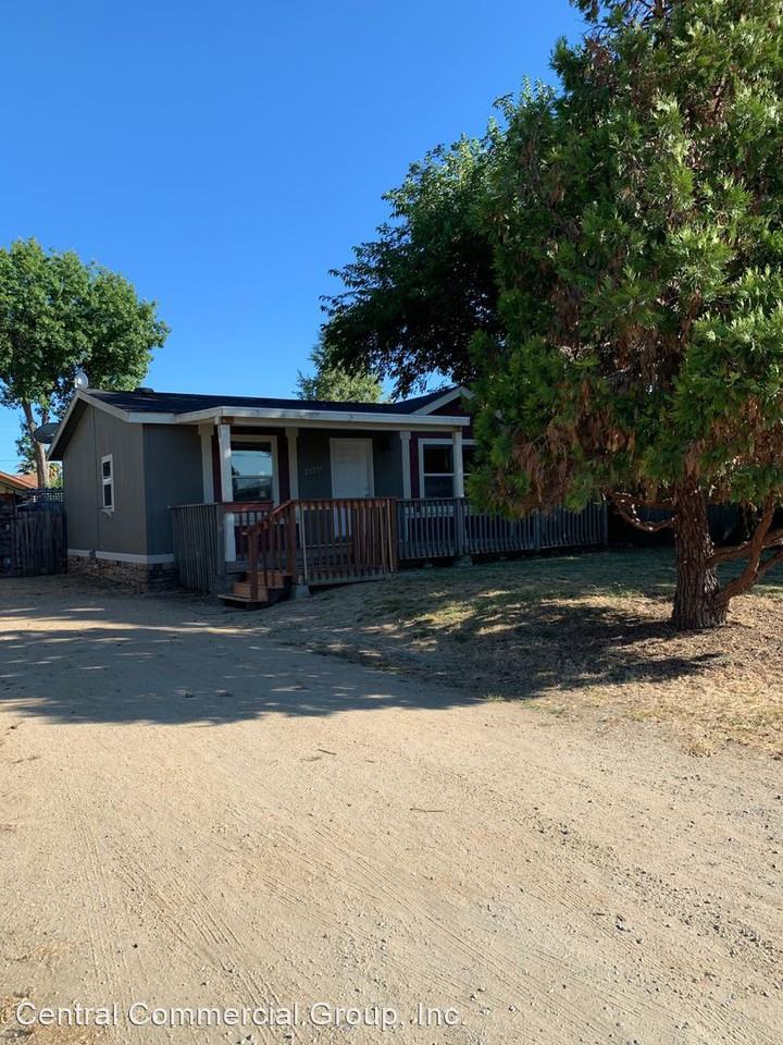 22255 F St - Photo 3 of 11