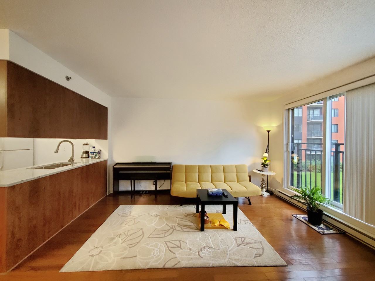 1225 Rue NotreDame Ouest 318, Montréal, QC H3C 6S3 1 Bedroom Condo