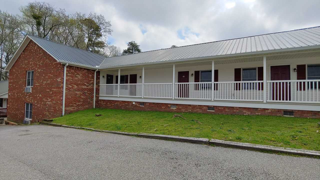 609 South Lake Drive 27, Lexington, SC 29072 1 Bedroom Apartment for