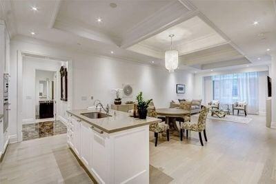 311 Bay Street #3702