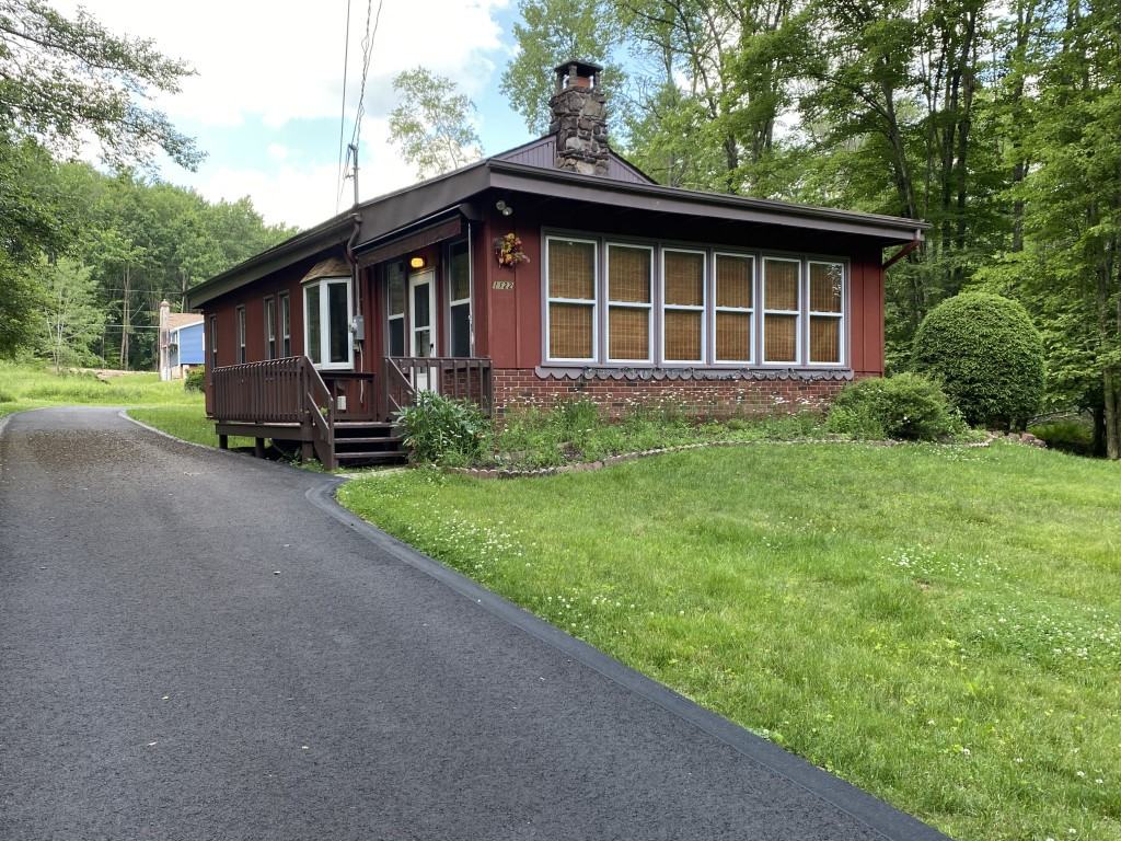 1122 Aspen Rd, White Haven, PA 18661 2 Bedroom Apartment for Rent