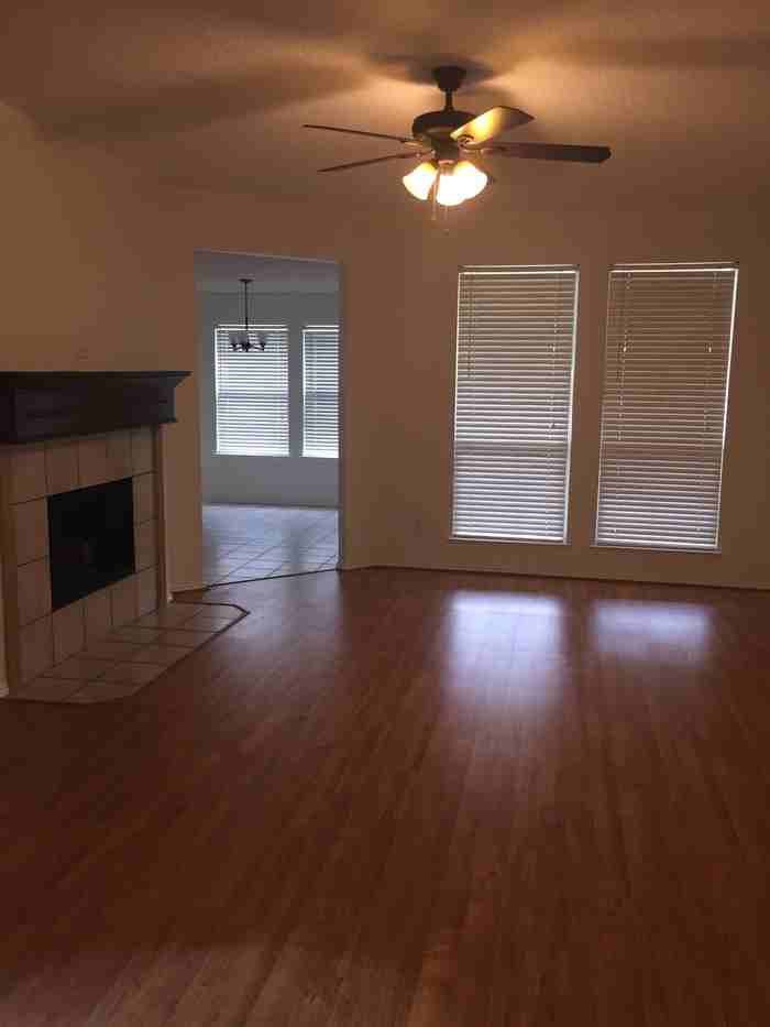 308 Palm St - Photo 2 of 11