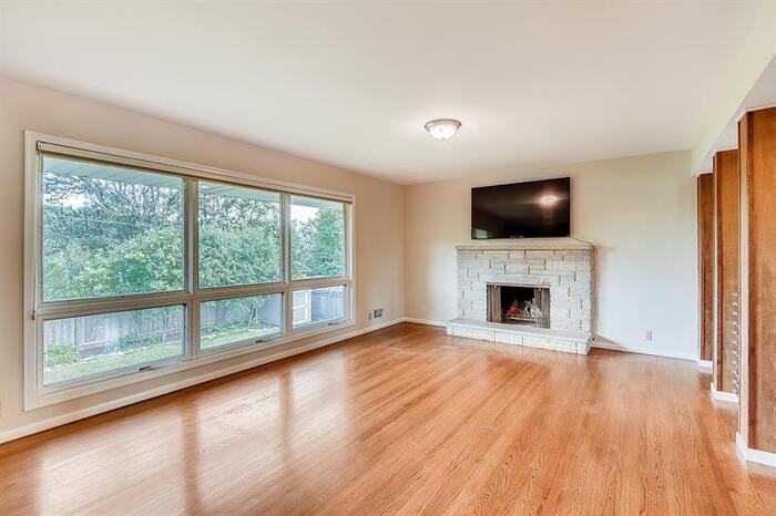 2341 Sumter Ave S - Photo 2 of 12