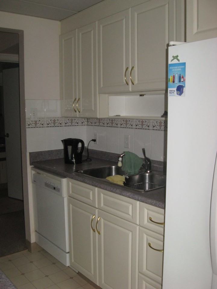 237 - Wellington Crescent - Photo 3 of 18