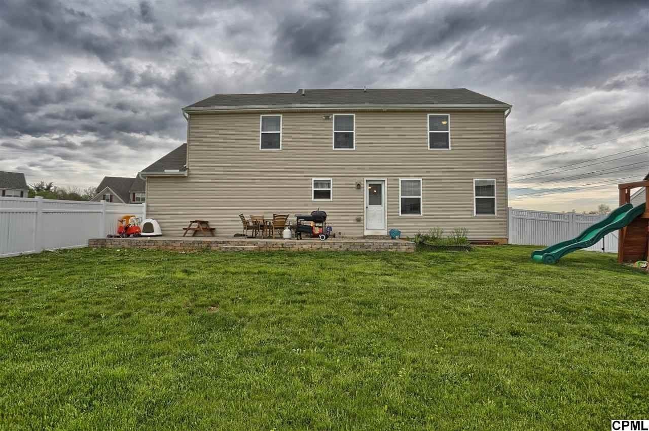 155 Oxford Rd - Photo 3 of 24