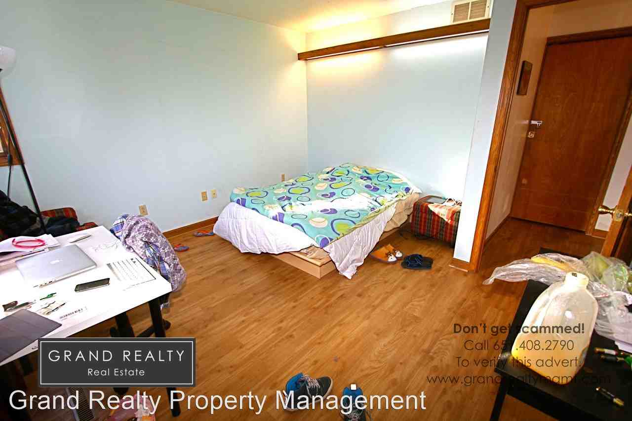 2417 Como Avenue SE - Photo 3 of 8