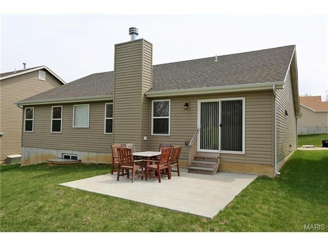 3365 Bridgeton Trails Dr - Photo 2 of 18