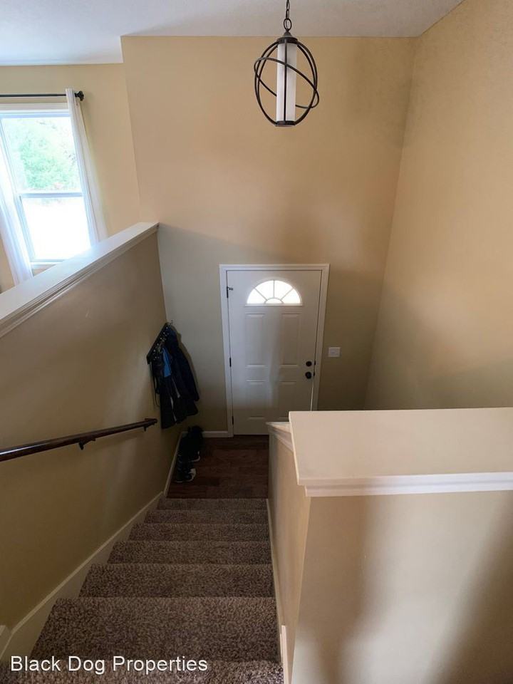 307 3rd St - Photo 2 of 23