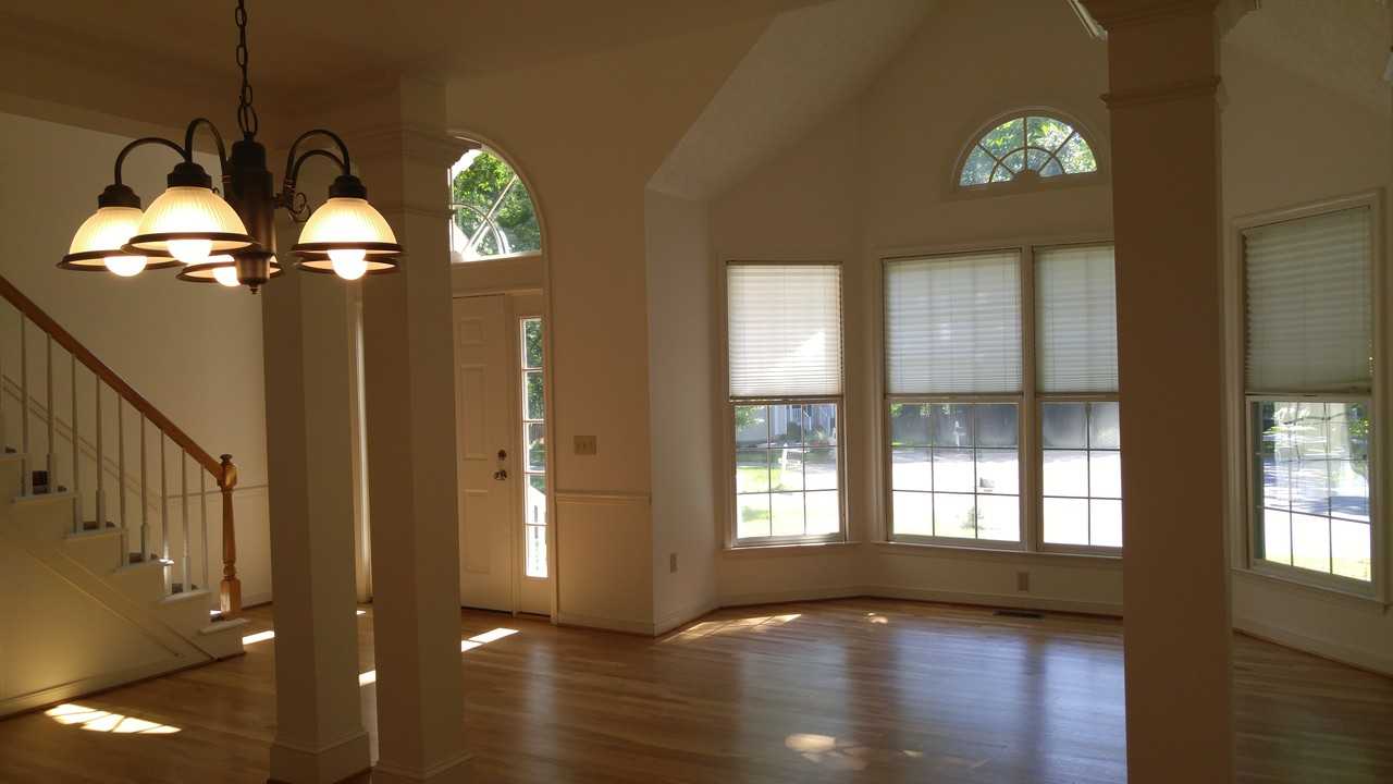 9207 Abingdon Manor Ct - Photo 7 of 22