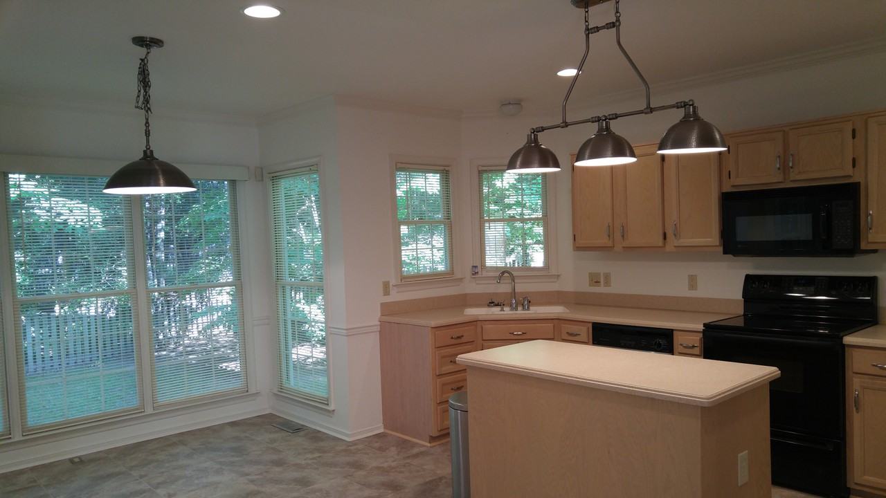 9207 Abingdon Manor Ct - Photo 2 of 22