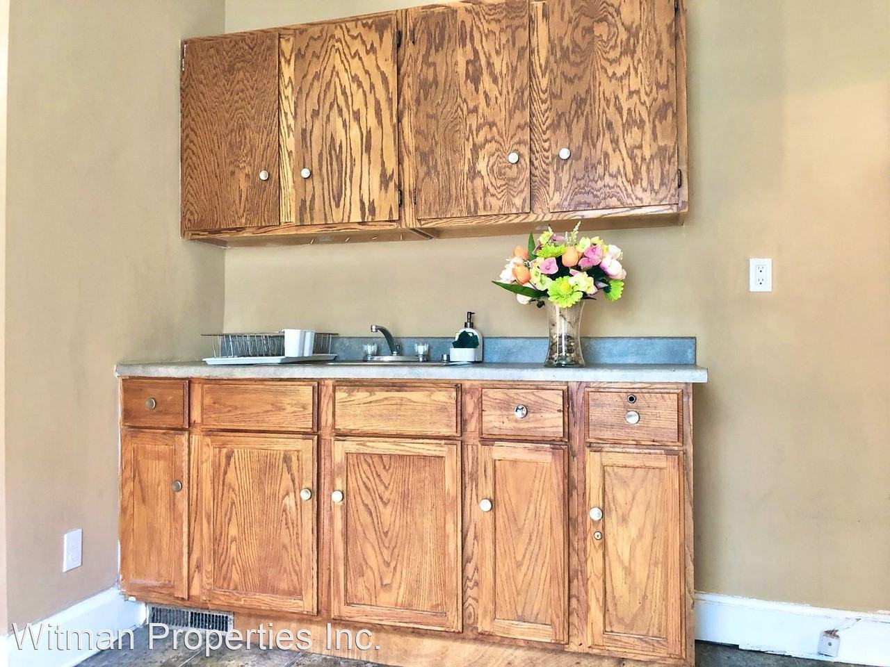 162 Northampton Ave 2nd Fl - Photo 2 of 15