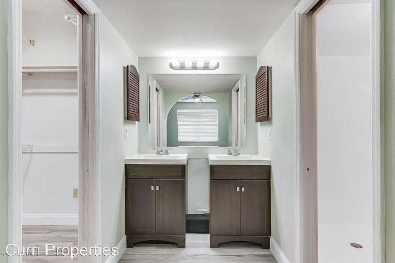 319 W University Blvd - Photo 3 of 4