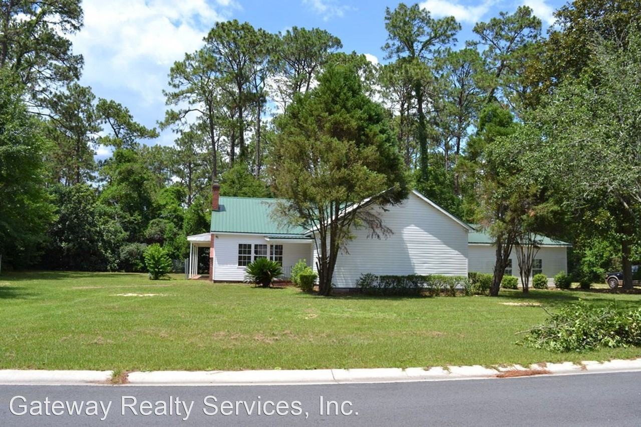 1005 Seminole Trl - Photo 2 of 32