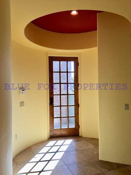 11515 N Moon Ranch Pl - Photo 2 of 15