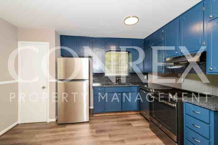 1324 Impala Dr - Photo 3 of 10