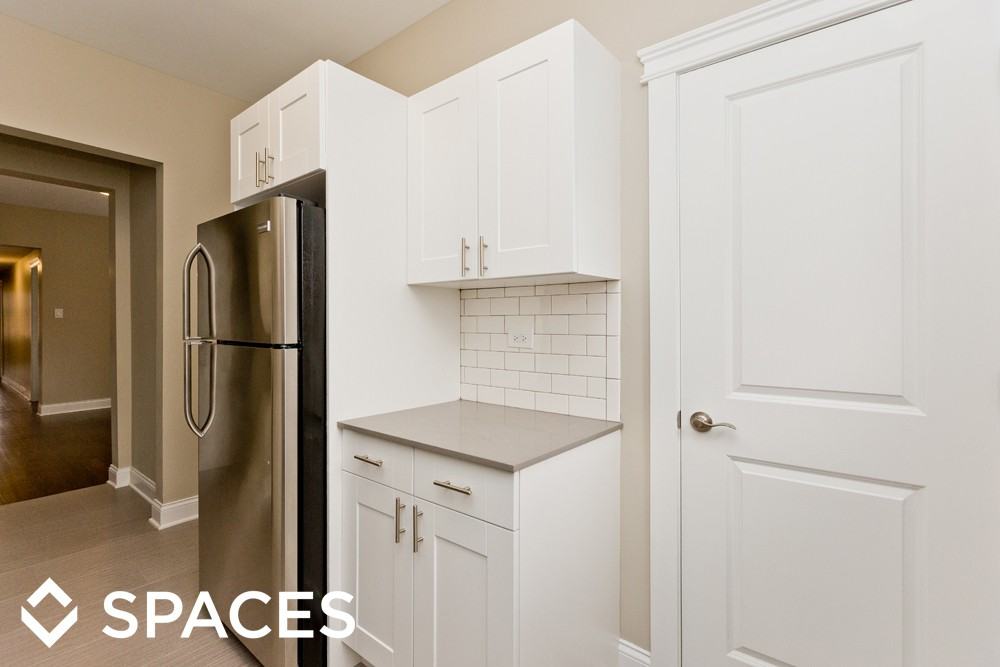 700-10 W Grace/3802-04 N Pine Grove - Photo 3 of 15