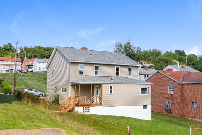 2904 Overhill St - Photo 3 of 15