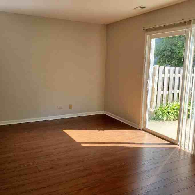 1524 Fernwood Ct #1524 - Photo 3 of 16