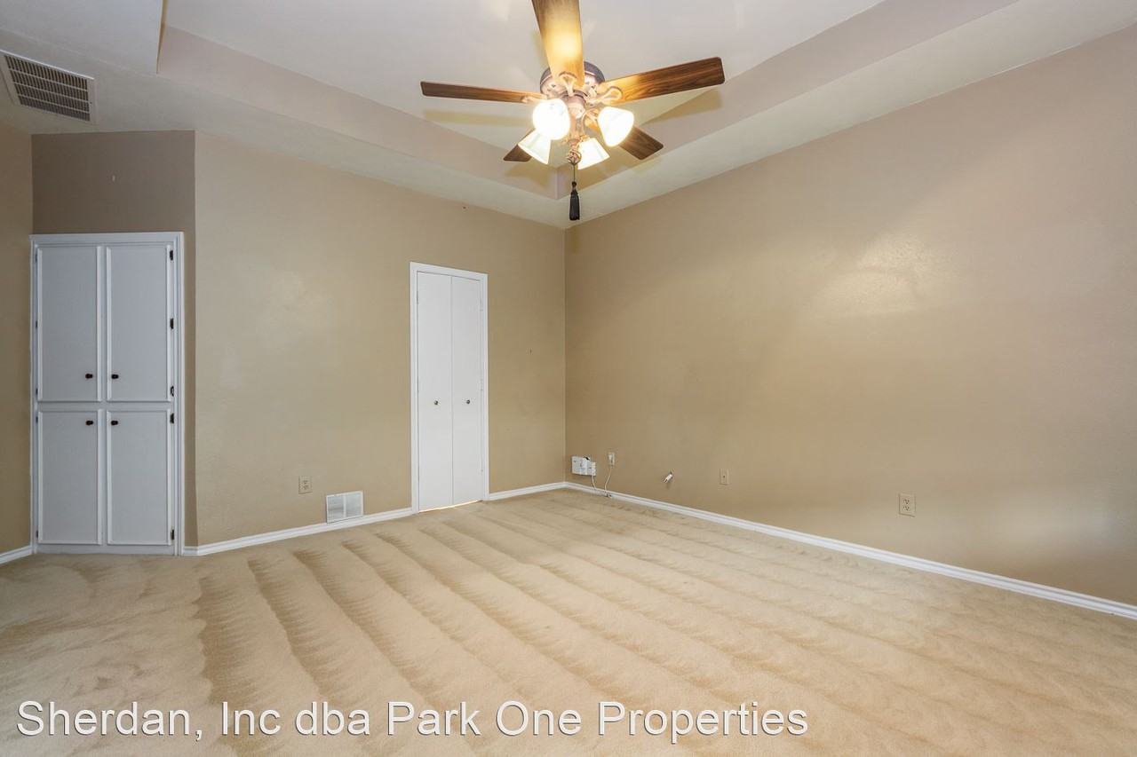 2717 Sedgeway Ln - Photo 3 of 43