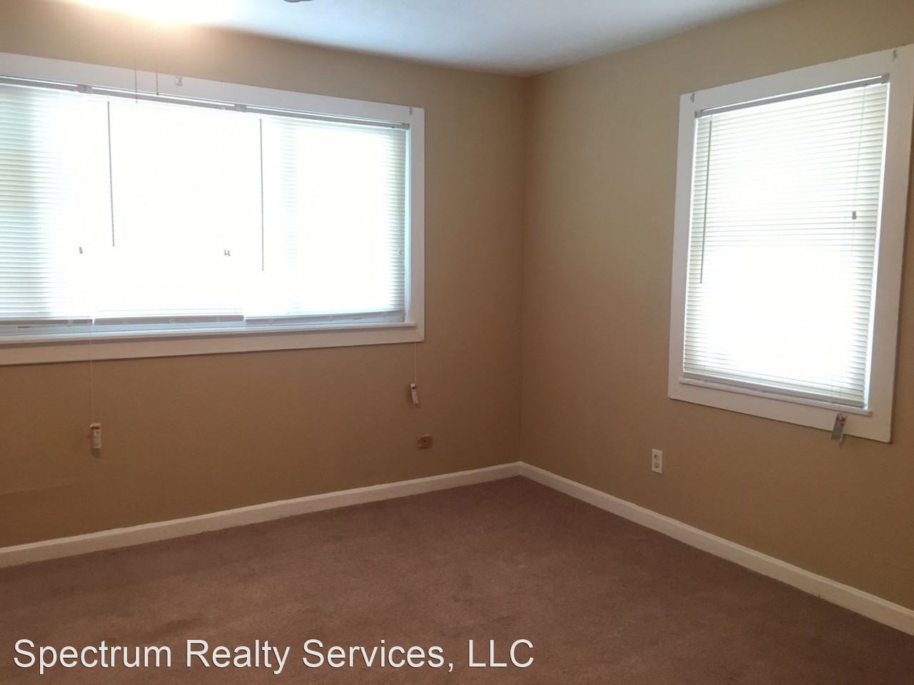 45420 Pickett St - Photo 3 of 5