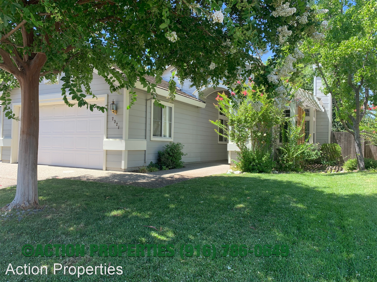 2321 Tuscany St - Photo 2 of 15