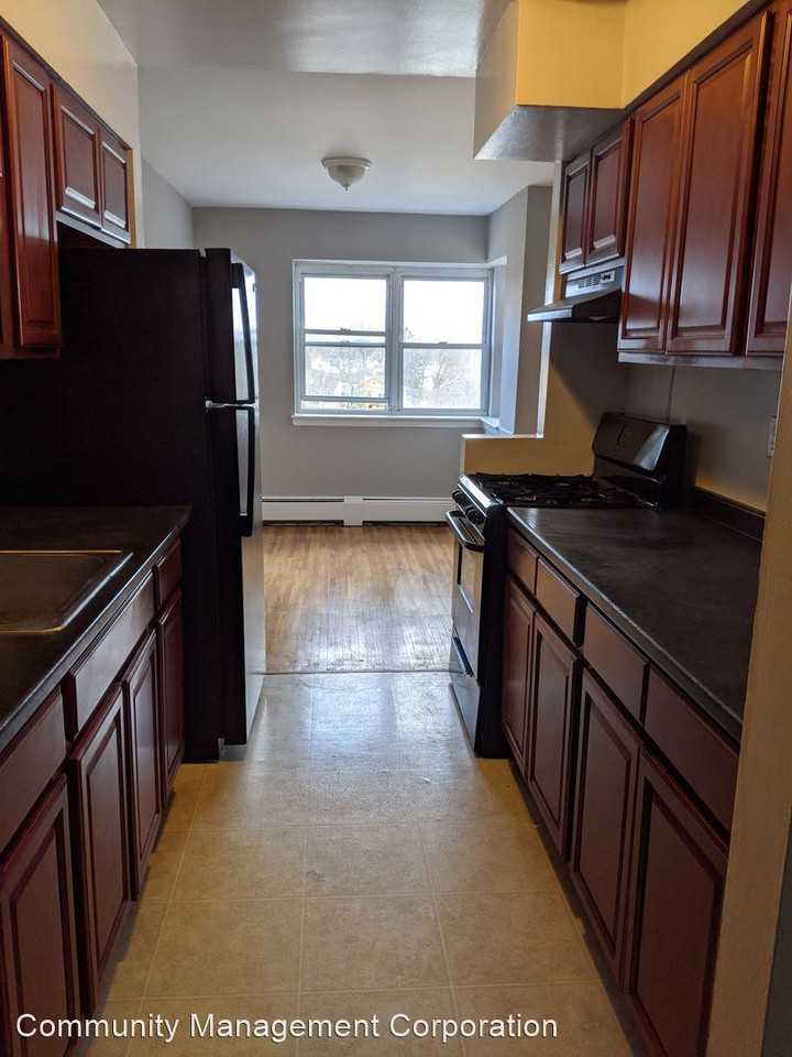 181 River Road - Photo 3 of 11