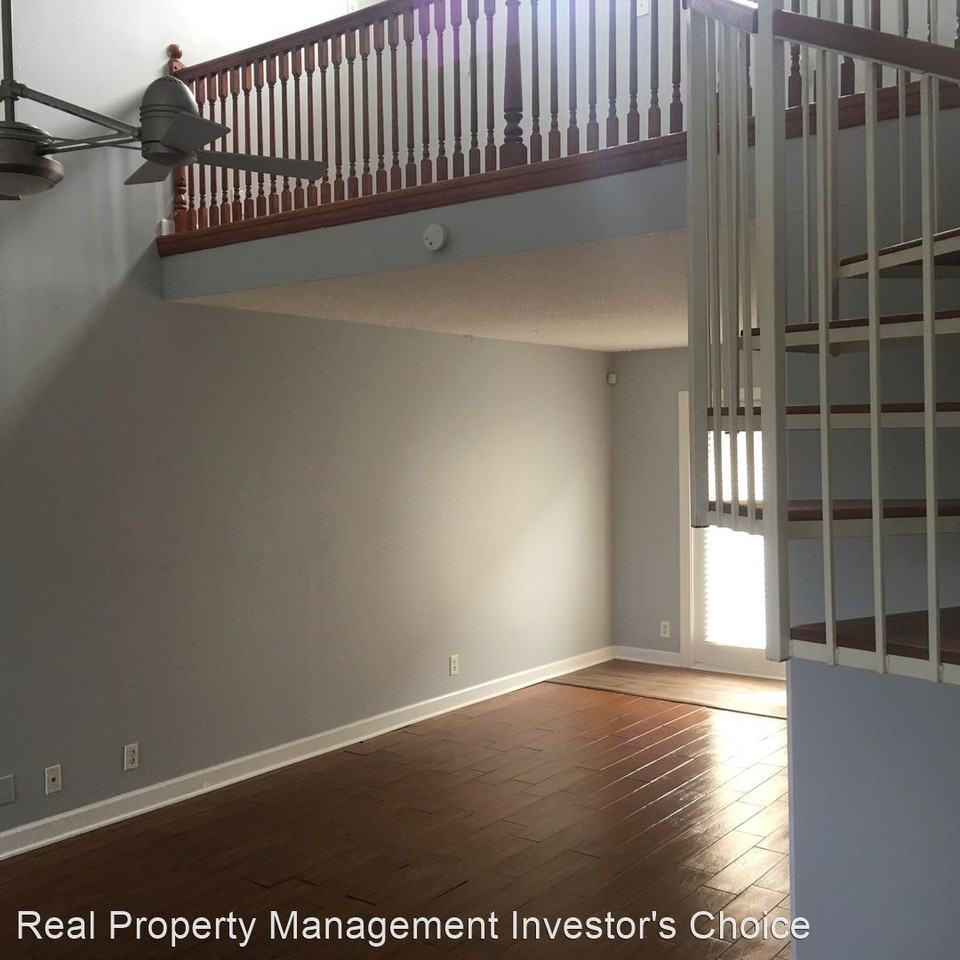 914 Old Fountain Pl - Photo 2 of 17