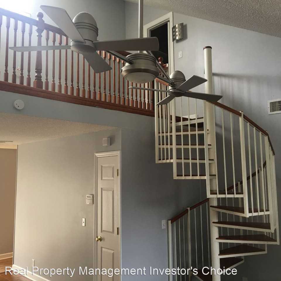 914 Old Fountain Pl - Photo 3 of 17