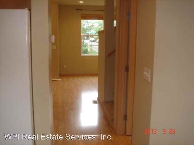 14315 Ne 186th Pl - Photo 3 of 29
