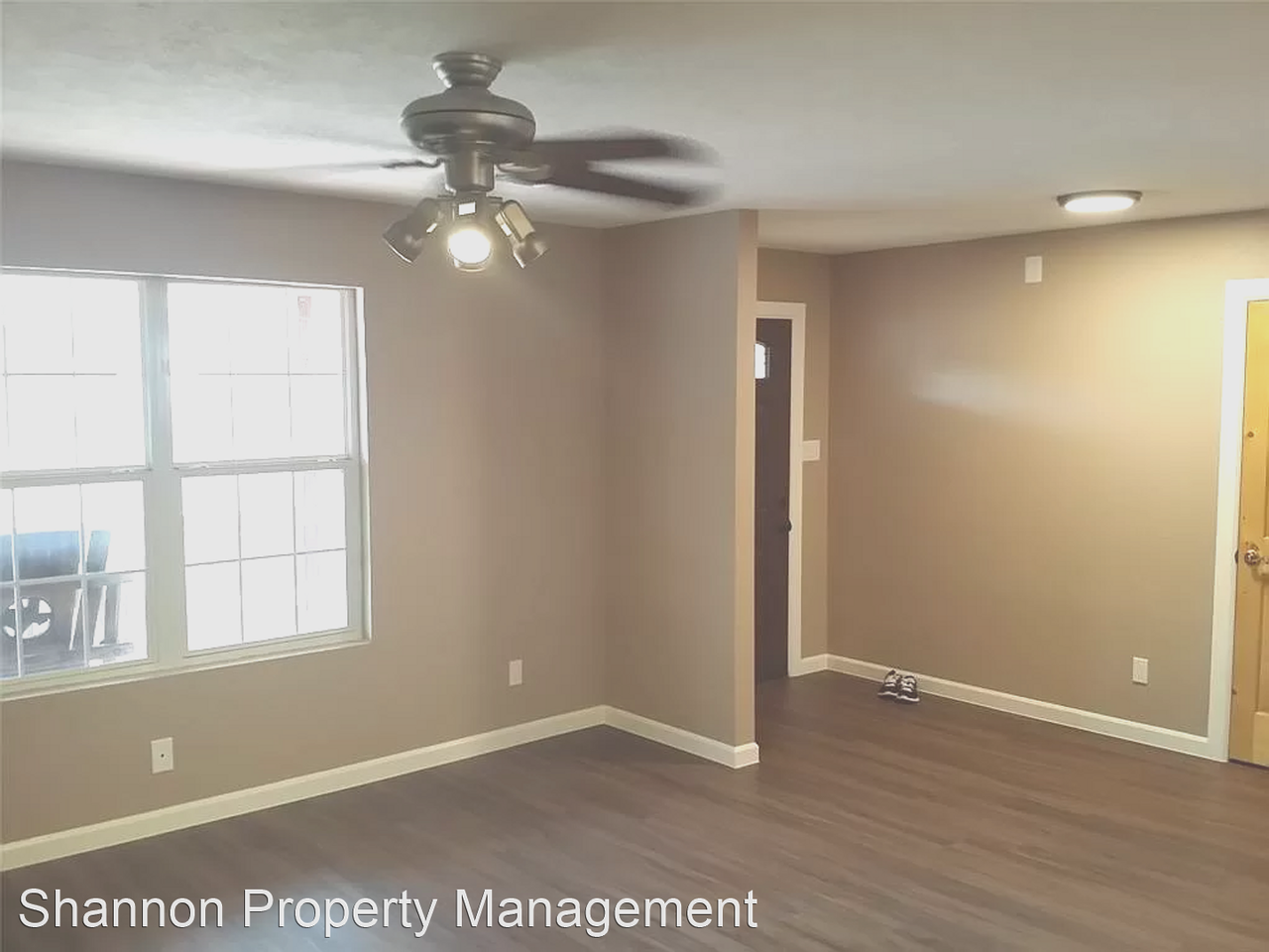 6415 Cuarto St - Photo 3 of 18