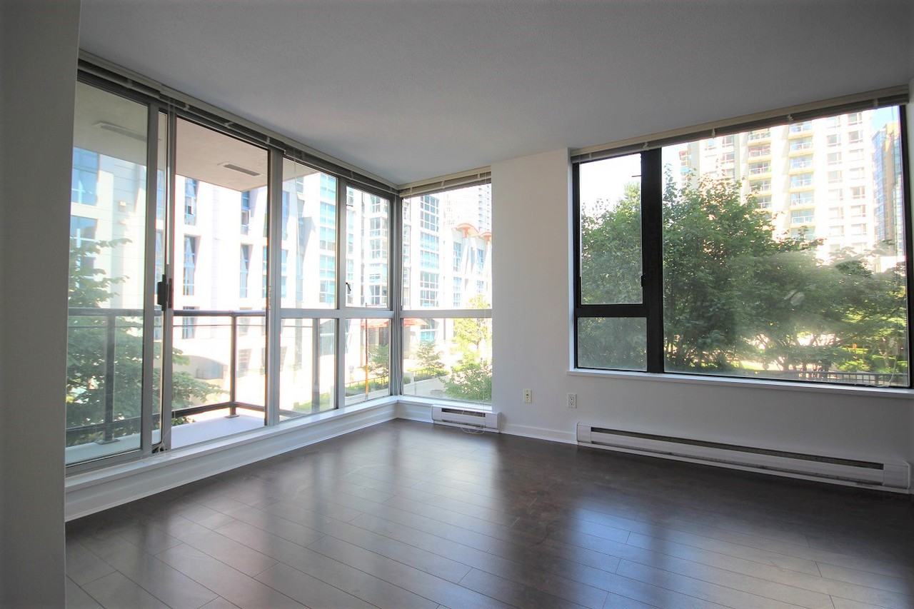 1295 Richards St - Photo 3 of 14