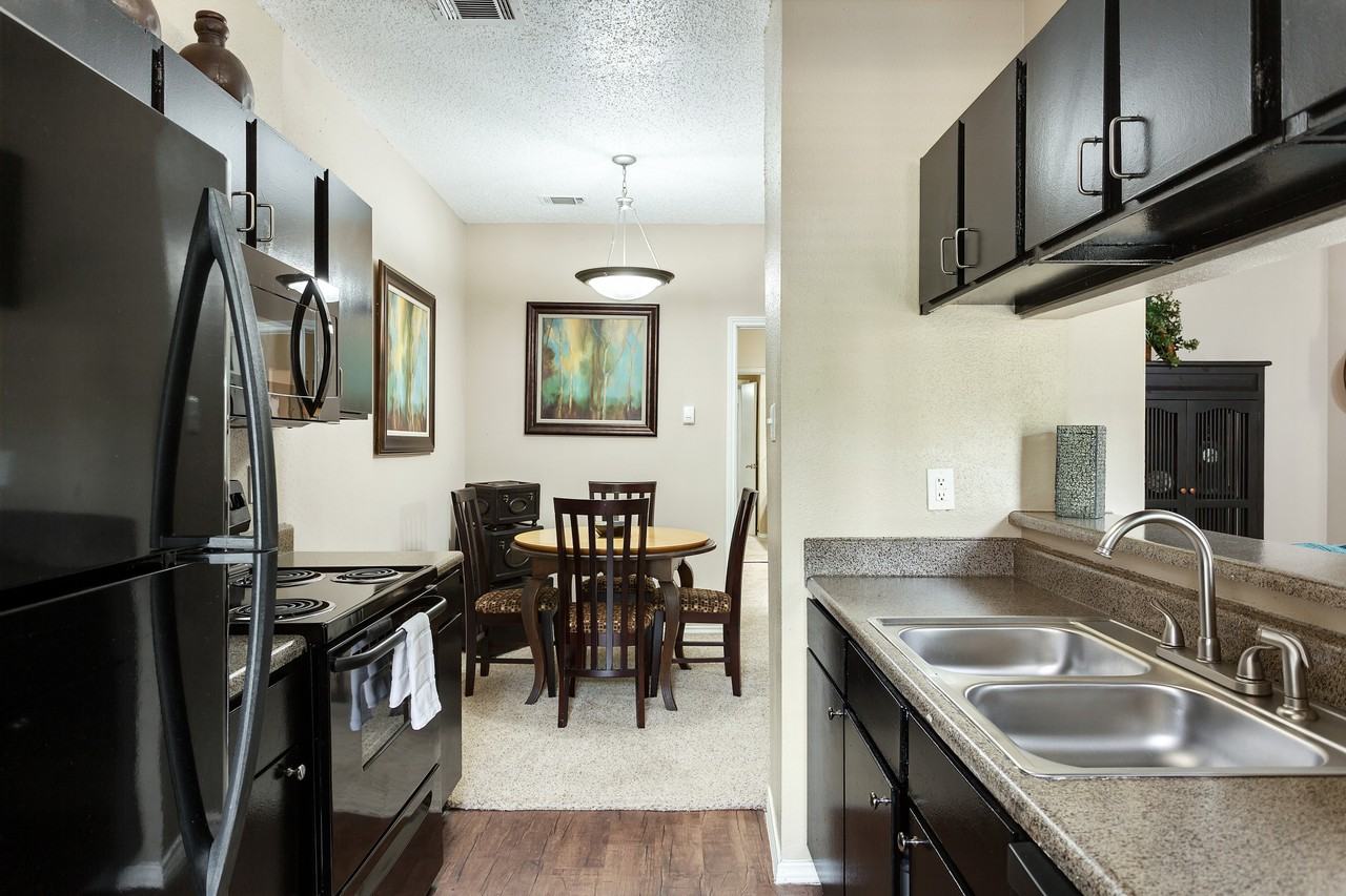 The Willows on Rosemeade - Photo 7 of 71