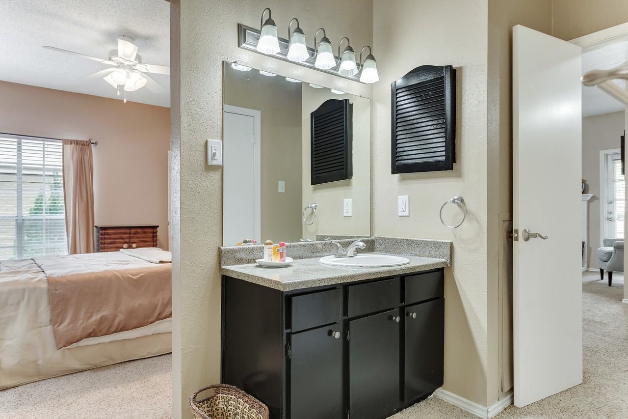 The Willows on Rosemeade - Photo 5 of 71