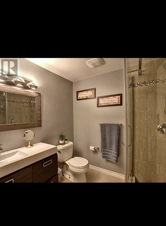 345 Sandowne Drive - Photo 2 of 8